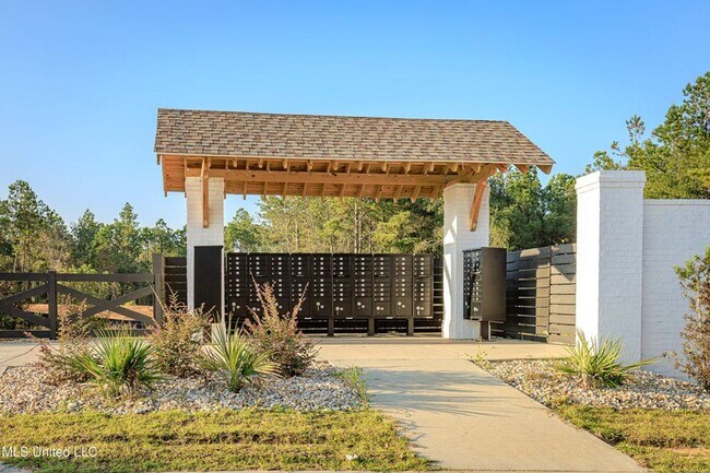Building Photo - 14180 Sanctuary Trails Dr