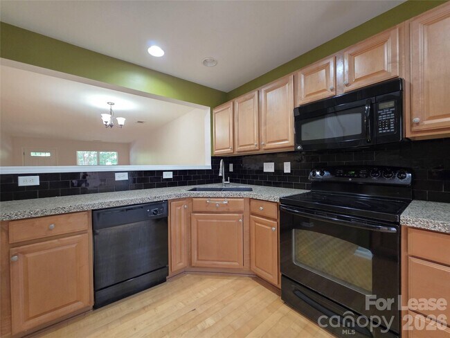 Building Photo - 360 Tidmarsh Ct NW