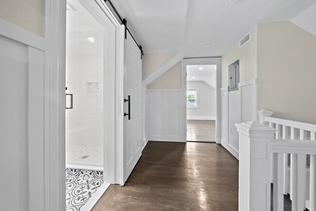 Building Photo - 37 Wolcott Rd