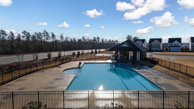 Building Photo - TOWNHOMES ACROSS FROM LAKE CAROLINA