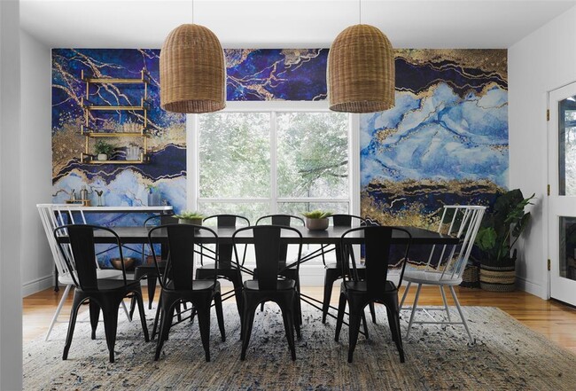 Building Photo - 11505 SW Oaks