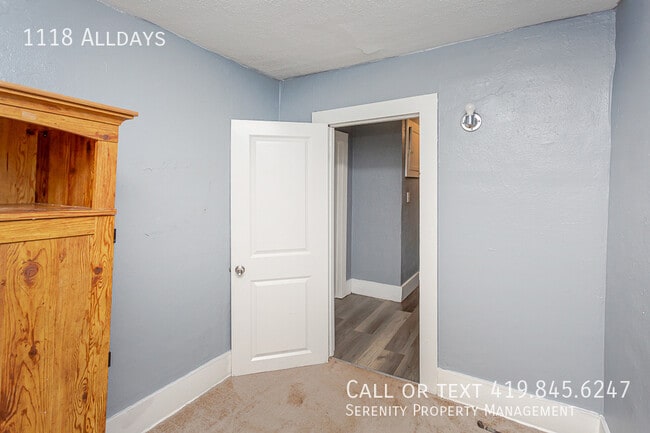 Building Photo - 1118 Alldays-