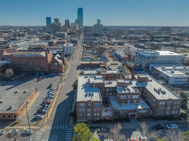 Building Photo - RENT SPECIAL!!!  One bedroom loft in Midtown OKC!