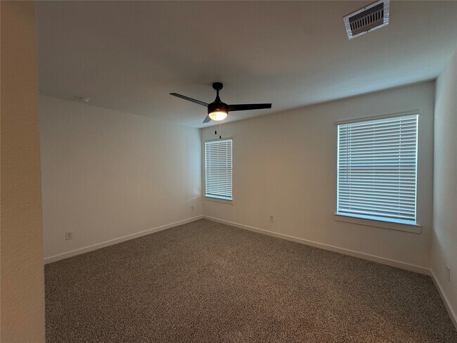 Building Photo - 2619 McHenry Lndg Ln