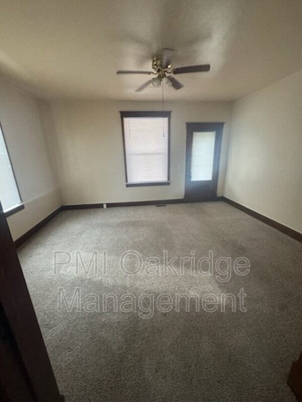 Building Photo - 172 S Hanover St