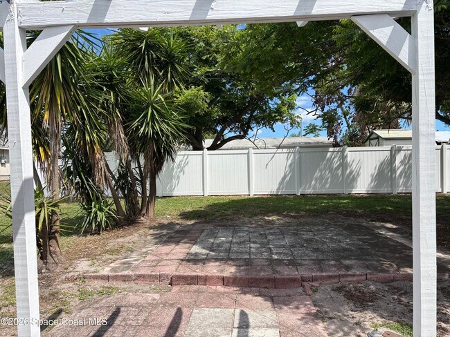 Building Photo - 2376 Dakota Dr