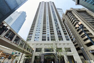 Building Photo - 200 N Dearborn St