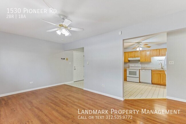 Building Photo - 1530 Pioneer Rd Unit 4, Crest Hill