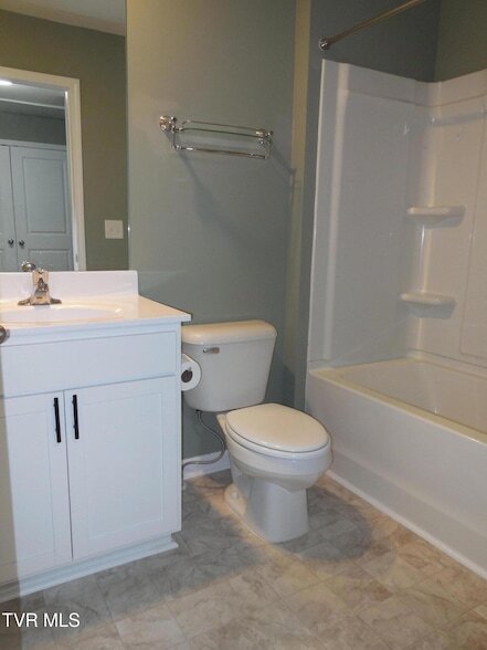 Building Photo - 70 Moon Rock Ct