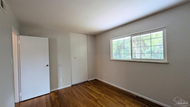 Building Photo - 2117 Pullman Cir