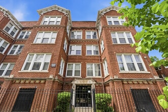 Building Photo - 7000 S Paxton Ave