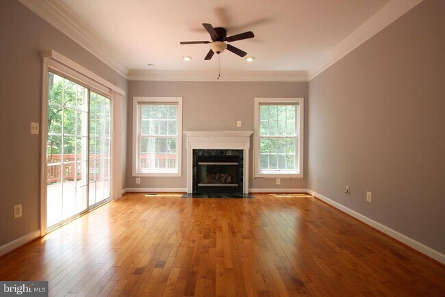 Building Photo - 3800 Elmwood Towne Way