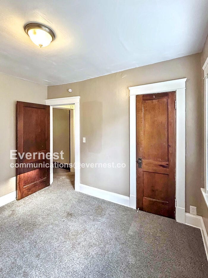 Building Photo - 12701 Benham Ave