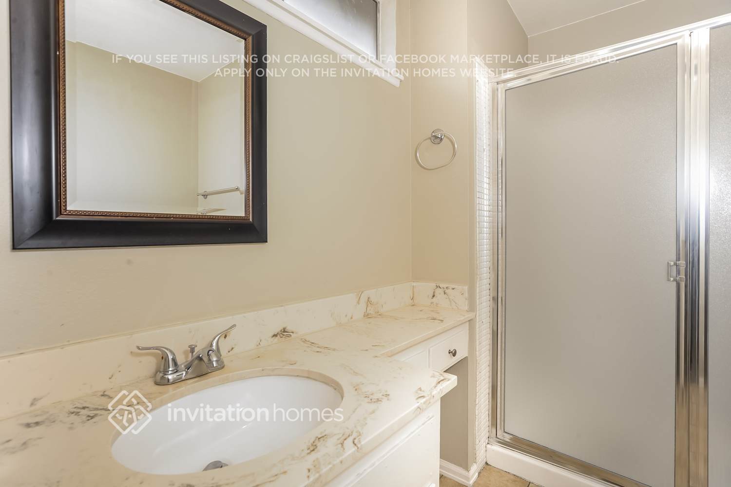 Building Photo - 12889 Fenton Ave