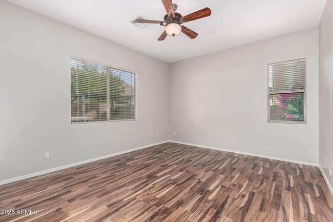 Building Photo - 3433 E Bluebird Pl