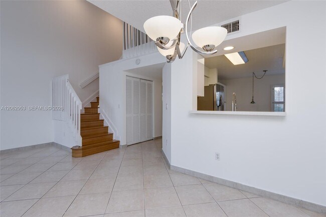 Building Photo - 1540 N Trafalgar Cir