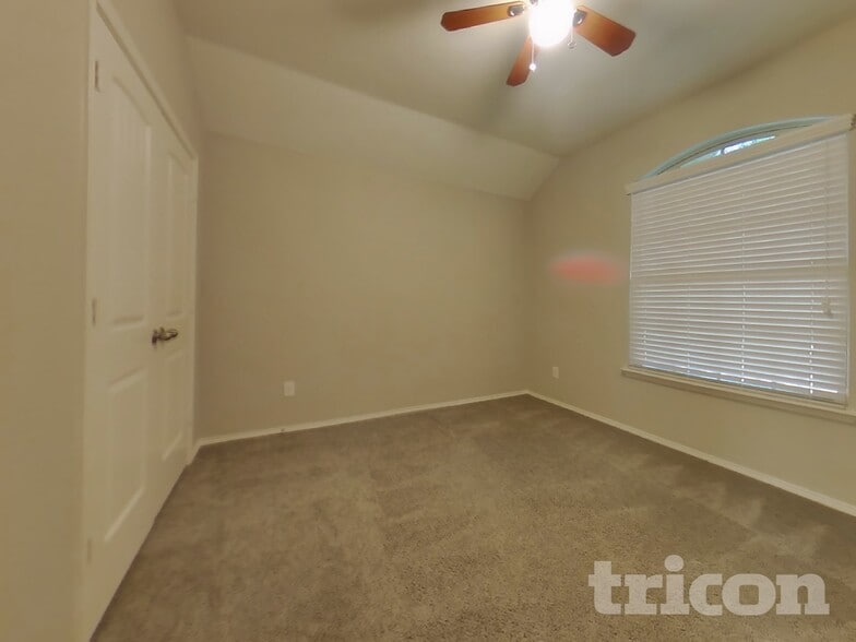 Building Photo - 9129 Holliday Ln