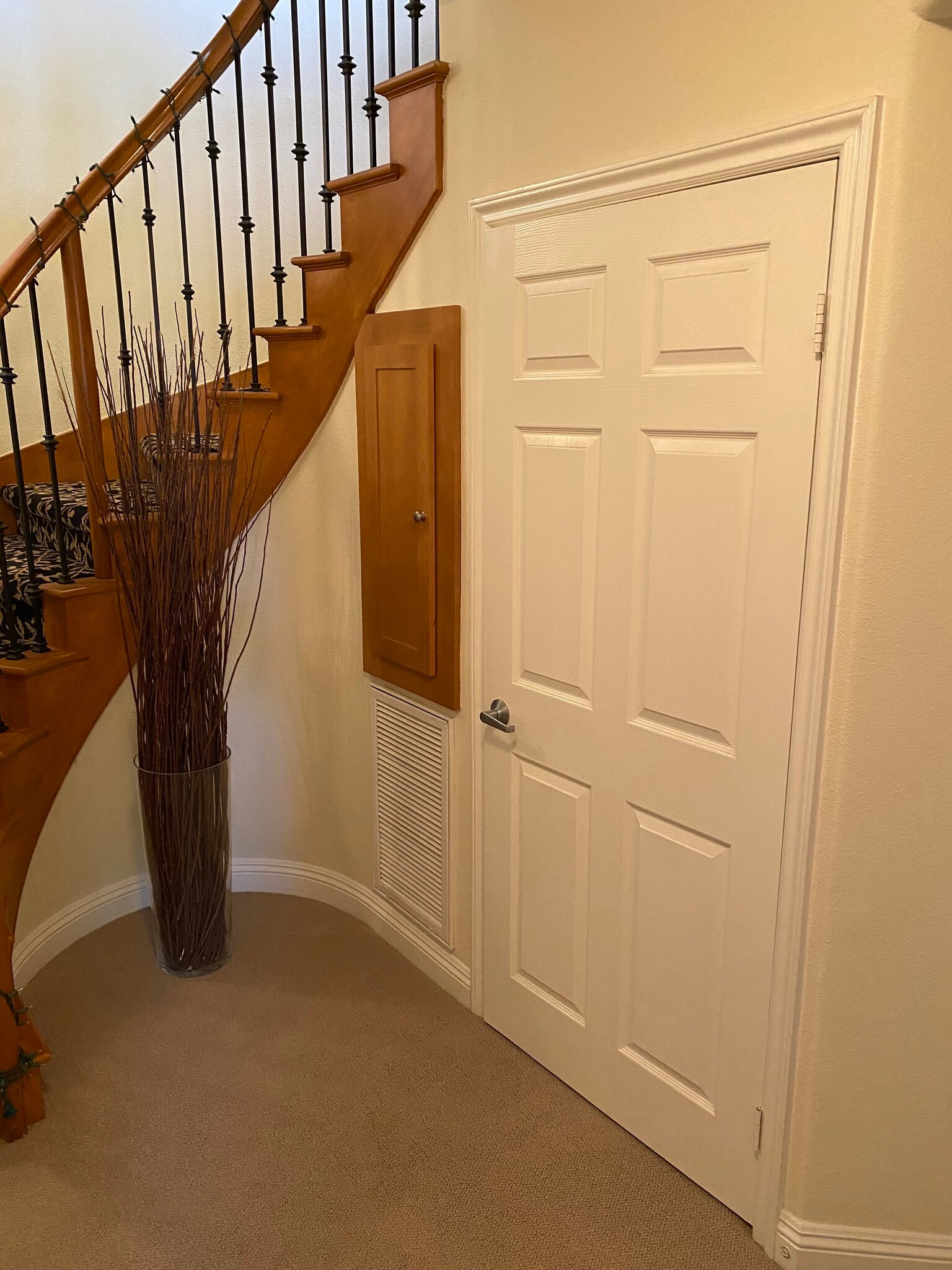 Building Photo - 5831 Seawalk Dr