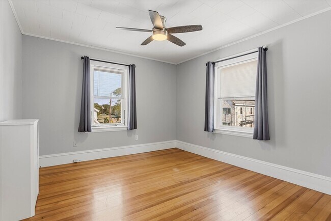 Building Photo - 452 Quarry St