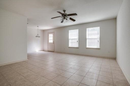 Building Photo - 1111 Parkway Trail