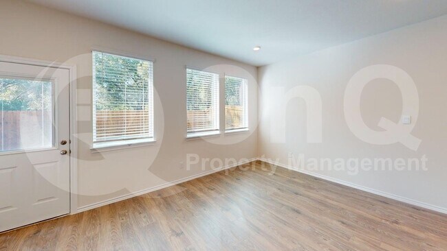 Building Photo - 311 Clematis St