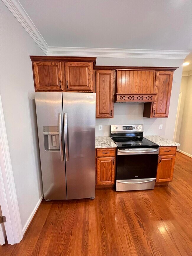 Building Photo - 4320 Creek Valley Way