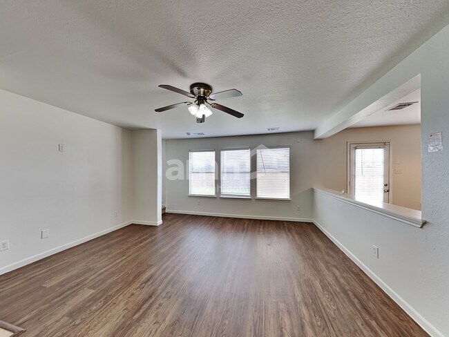 Building Photo - 15431 Kellerwood Dr