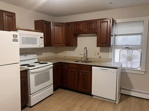 Building Photo - 39 St Thomas St