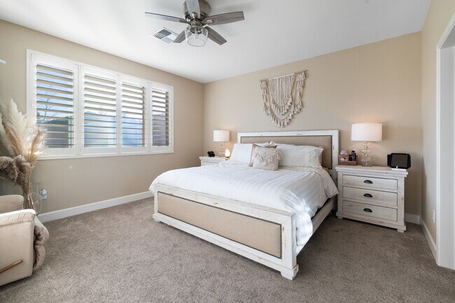 Building Photo - 638 Riverbed Cir