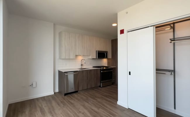 Building Photo - 180 N Aberdeen St