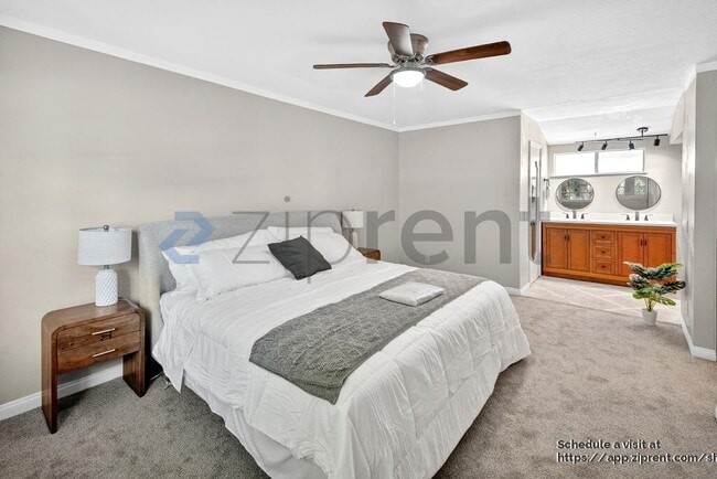 Building Photo - 353 S Heatherstone St