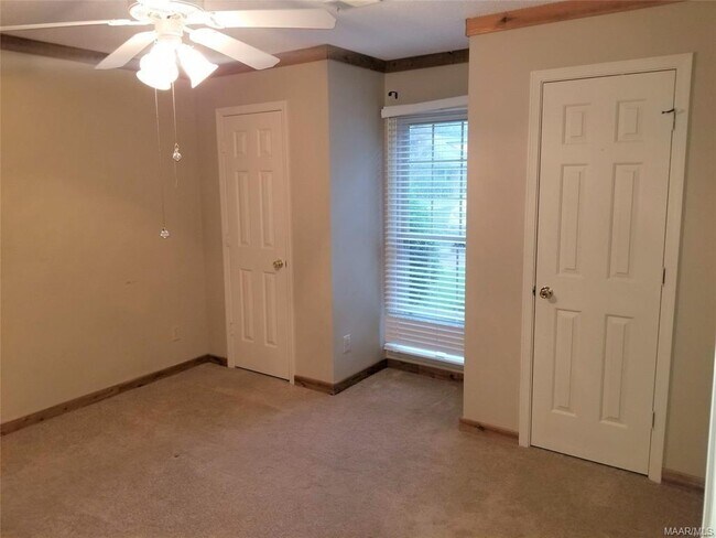 Building Photo - 5906 Carmel Dr