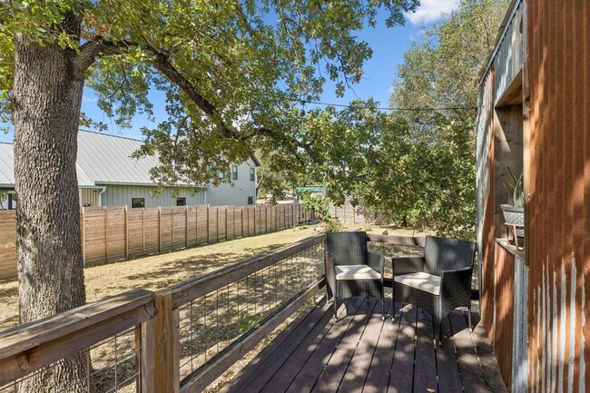 Building Photo - 1106 Minnie Dr