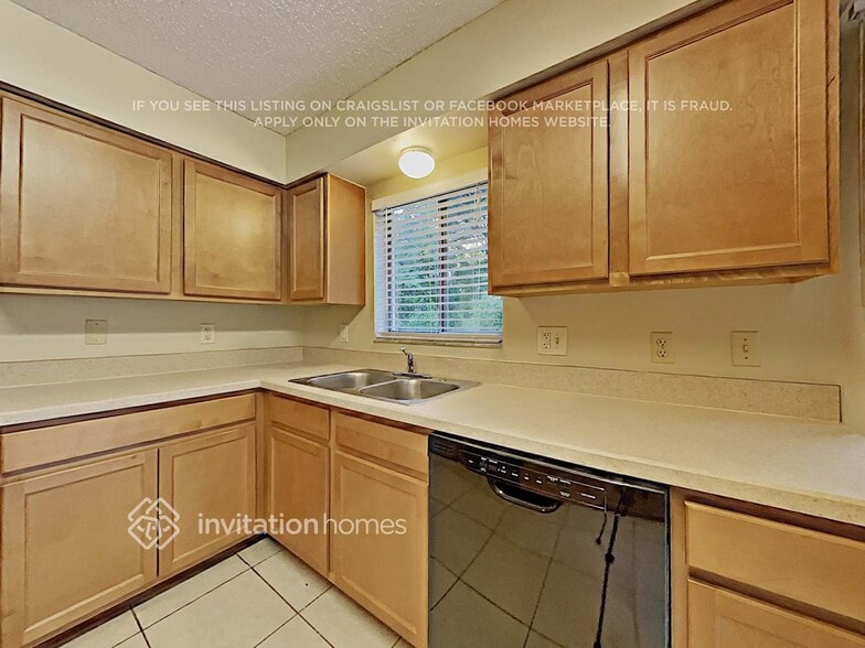 Building Photo - 4411 Orangebrook Dr