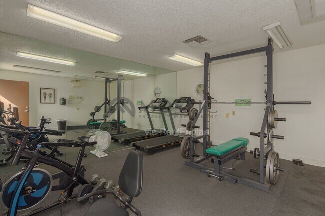 Building Photo - 4444 E Paradise Vlg Pkwy S