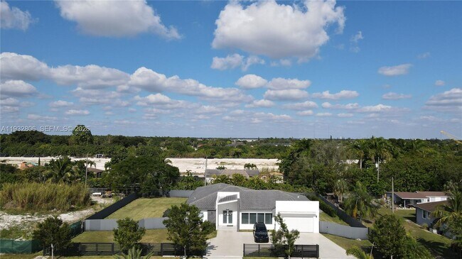 Building Photo - 18961 SW 359th St