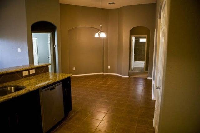 Building Photo - 1416 Villa Paloma Blvd