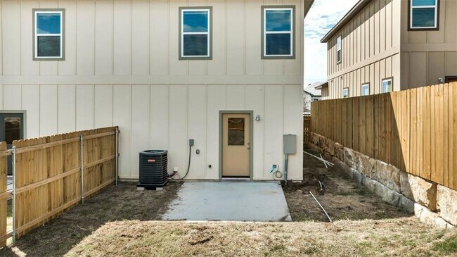 Building Photo - 207 Peruna Dr