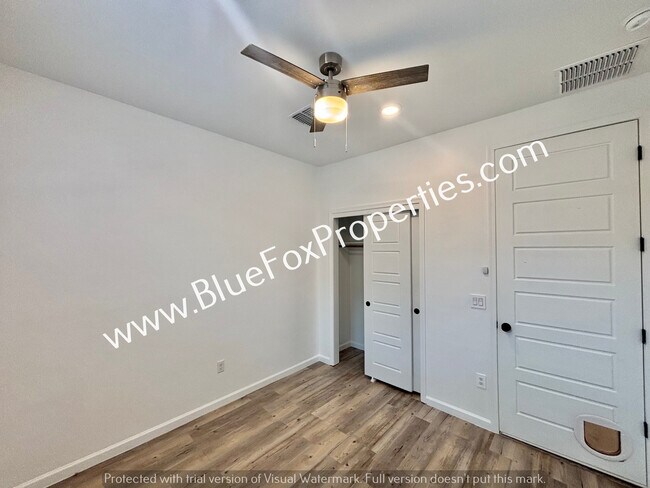 Building Photo - 8112 S Jaeger Pl