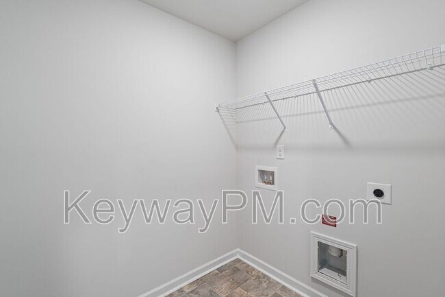 Building Photo - 1429 Deer Hollow Run