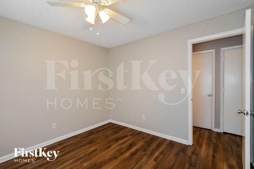 Building Photo - 2864 Jewel Ave