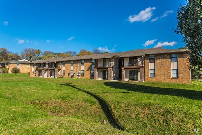 Building Photo - 4601 Packard Dr