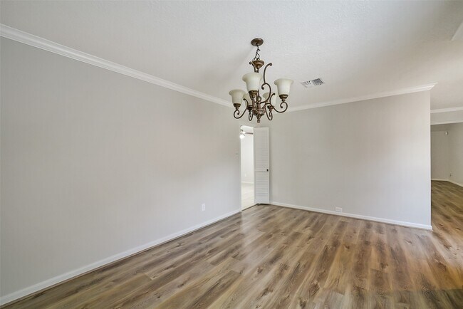 Building Photo - 12423 Olympia Dr