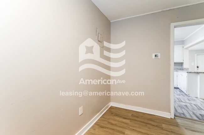 Building Photo - 219 Stonewall St