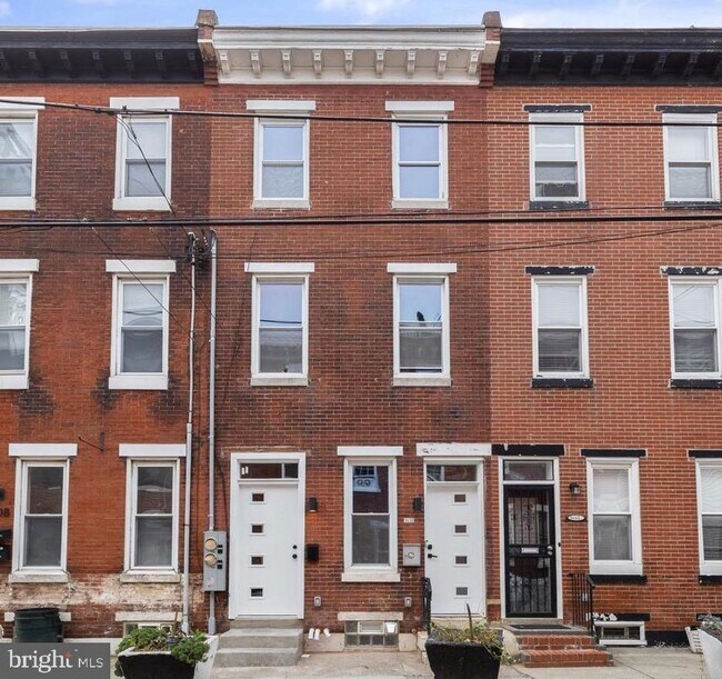 Building Photo - 1610 Swain St