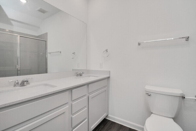 Building Photo - 15811 Bremore Dr