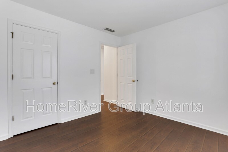 Building Photo - 5425 Huntington Mist Dr