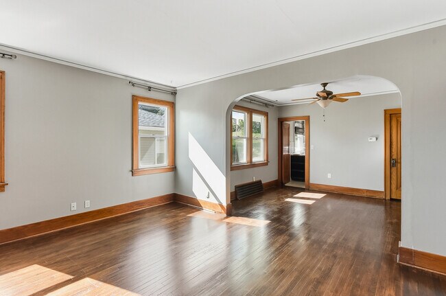 Building Photo - 1608 S 55th St