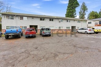 Building Photo - 11036 NE Wygant St