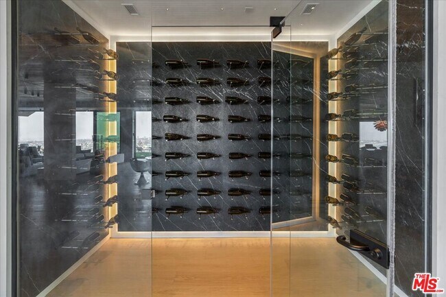 Building Photo - 766 Paseo Miramar